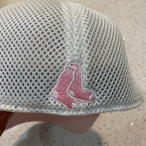 Boston Red Sox hat - Picture 2 of 5